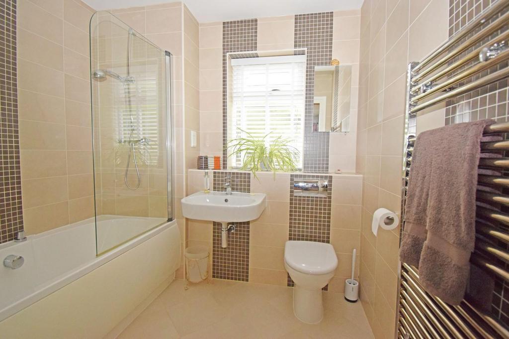 The Bay Trees, bathroom.jpg
