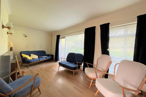 51 Brangwyn Drive, Brighton, BN1 8XB