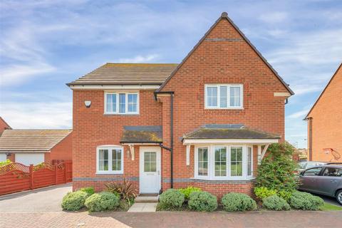 4 bedroom detached house for sale - The Wickets, Bottesford