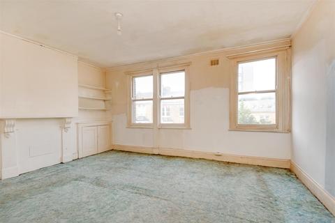 3 bedroom flat for sale - Fermoy Road, London
