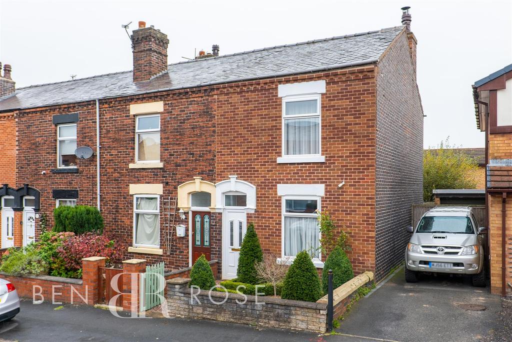 Pennine Road, Chorley 2 bed end of terrace house £129,995