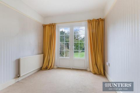 29 Meadowside Road, Cheam, Sutton, SM2 7PG