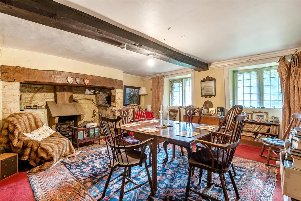 Hewish, Crewkerne 3 bed detached house £625,000