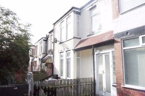 3 bedroom terraced house to rent - 6 The Hollies, Sidmouth Street, HU5 2JU