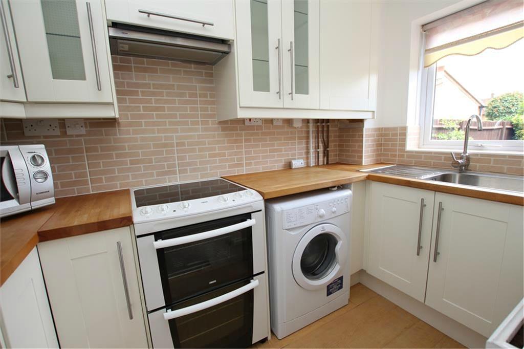 Coachmans Lane, Baldock, Hertfordshire, SG7 5BG 2 bed end of terrace