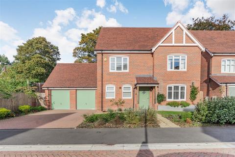 4 bedroom detached house for sale - Wildflower Rise, Mansfield