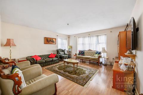 3 bedroom flat for sale - Stoneleigh Road, London