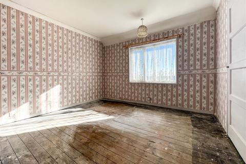 51 Blakemere Crescent, Portsmouth, PO6 3SQ