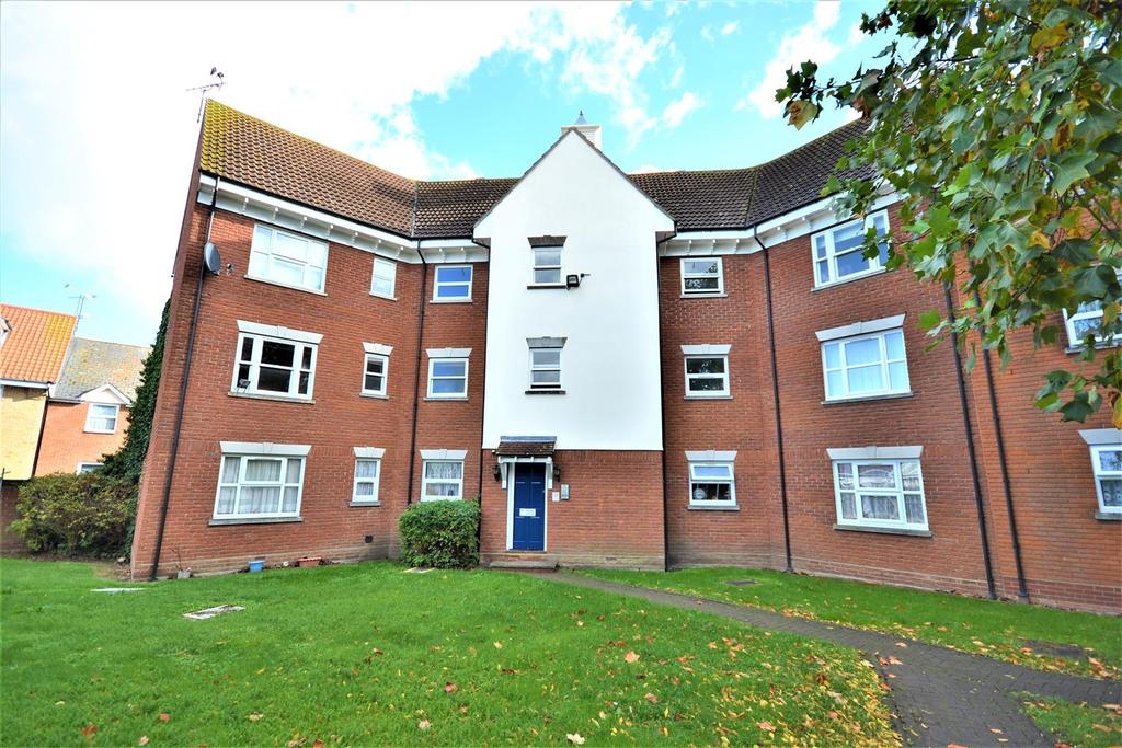 Tattersalls Chase, Southminster 3 bed apartment £1,000 pcm (£231 pw)