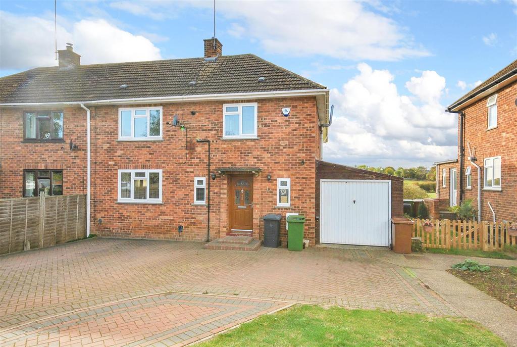 West Street, Ecton, Northampton 4 bed semidetached house for sale £