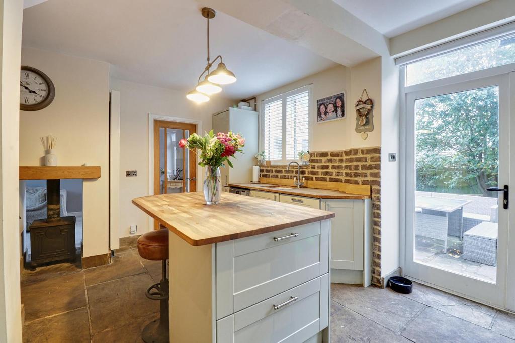 Dining kitchen