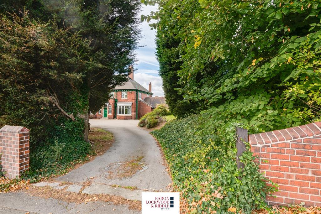 Driveway 3.jpg