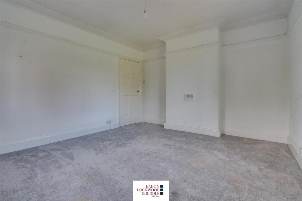 Bedroom 3-2.jpg