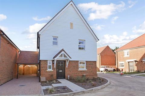 3 bedroom detached house for sale, The Steddles, Yapton