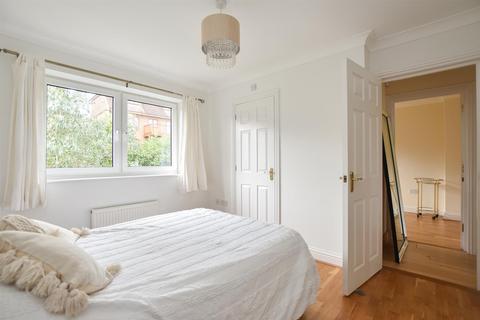 45 Beachy Head View, St Leonards-on-sea, TN38 8EW