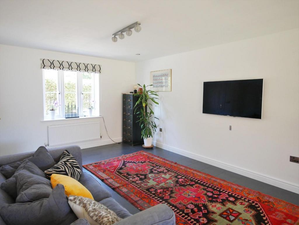Open Plan Living/Dining