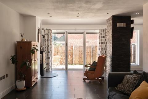 53 Cae Canol, Penarth, CF64 3RL