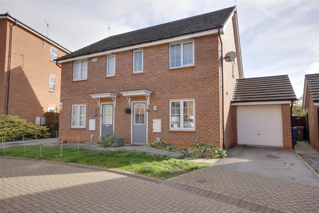 Langthwaite Close, Brough 3 bed semidetached house for sale £185,000