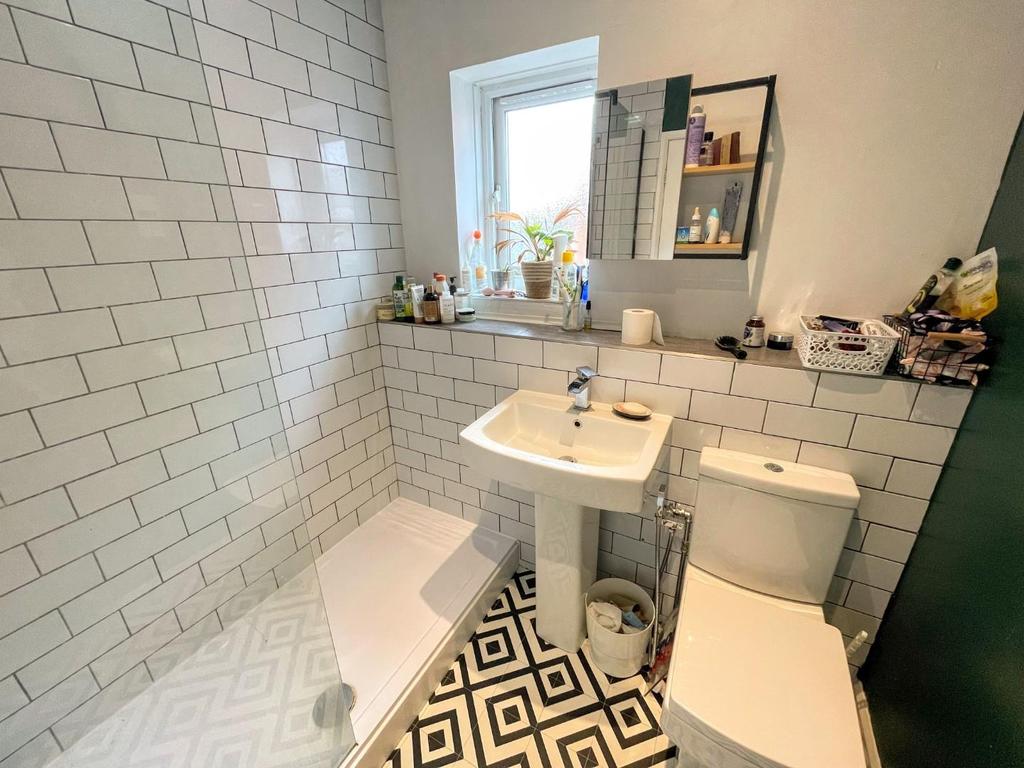 Shower room/w.c.