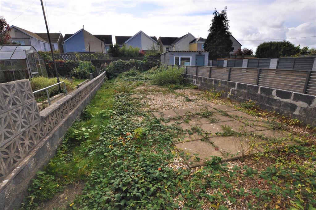Williams Street, Pontarddulais, Swansea 2 bed terraced house £125,000