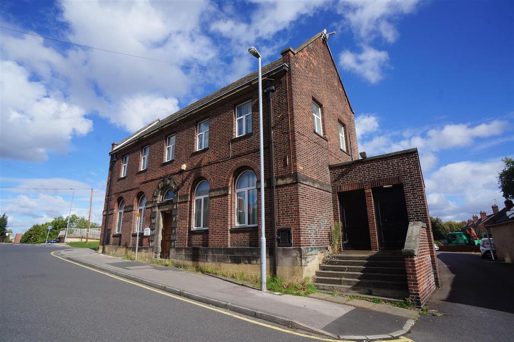 Newgate House, Pontefract Property to rent £5,000 pcm (£1,154 pw)