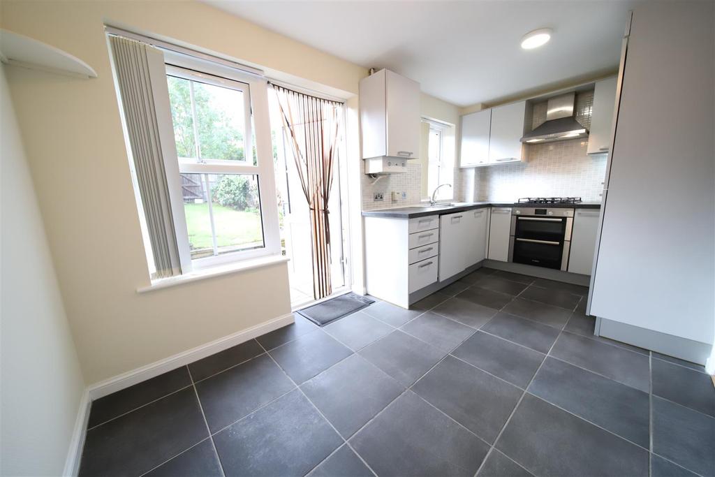 Kitchen1.jpg