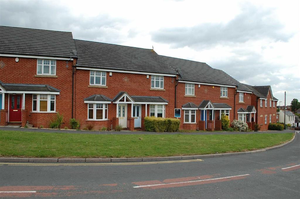 72 Ruiton Street, Lower Gornal 2 bed terraced house £750 pcm (£173 pw)