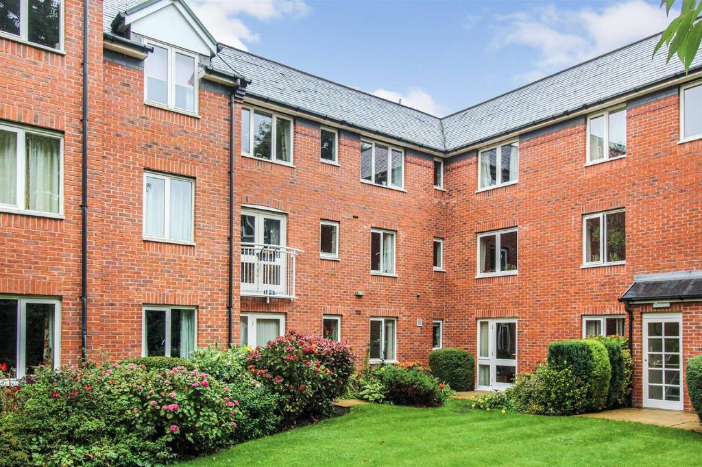Abraham Court, Oswestry 1 bed flat for sale £62,000