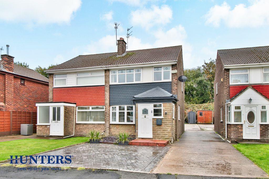 Chichester Close, Smithy Bridge, OL15... 3 bed semi-detached house - £ ...
