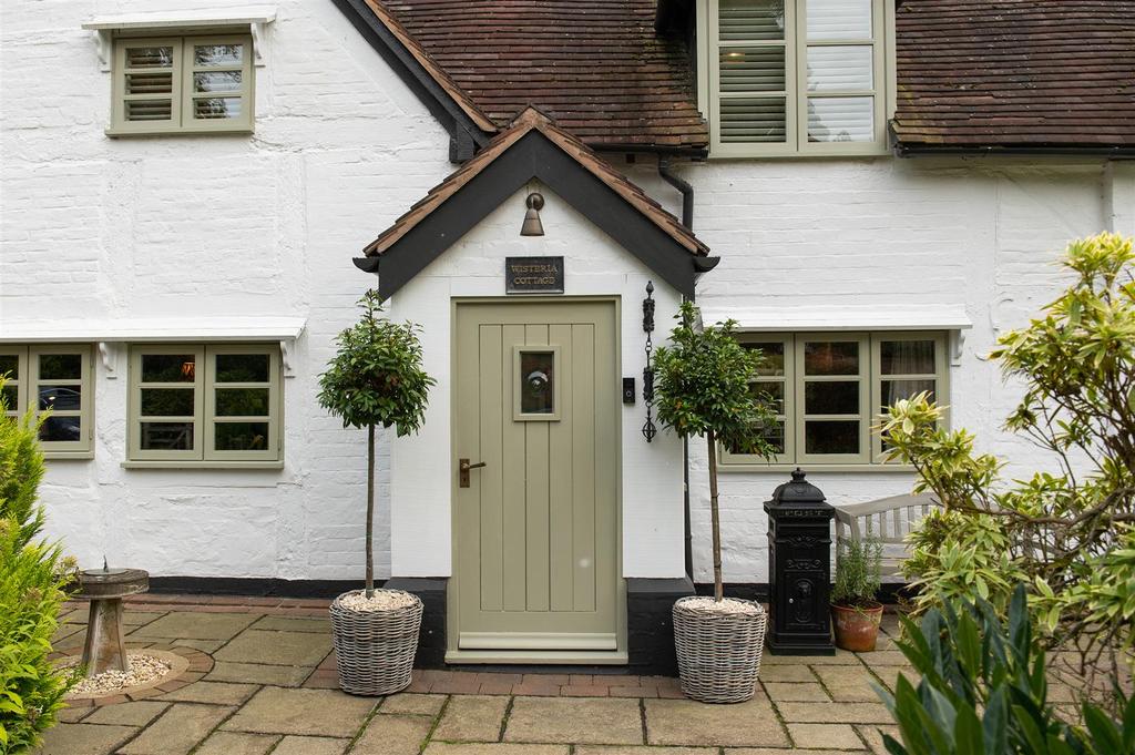 Broome, Worcestershire 4 bed cottage for sale £1,200,000