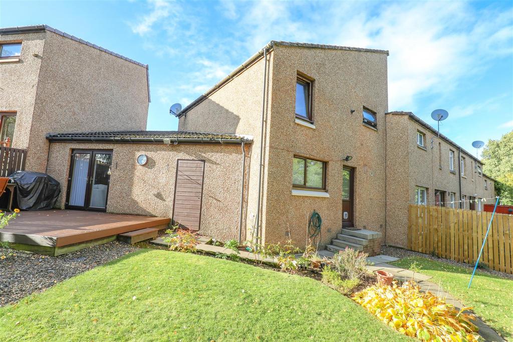 Tummel Road, Glenrothes 4 bed terraced house £129,995