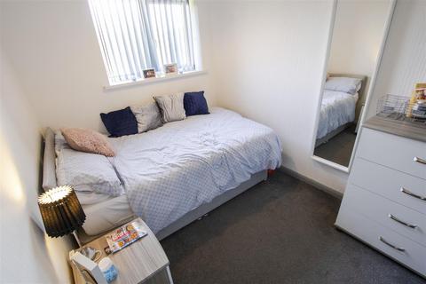 6 bedroom house to rent, Fladbury Crescent, Birmingham