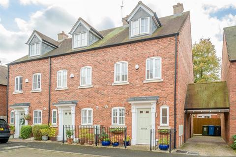 9 Stanham Close, Wombourne, Wolverhampton, WV5 9JL