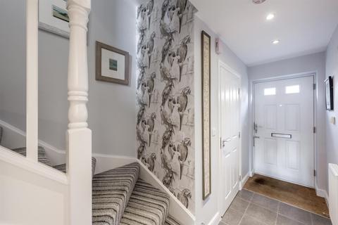 9 Stanham Close, Wombourne, Wolverhampton, WV5 9JL