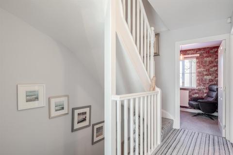9 Stanham Close, Wombourne, Wolverhampton, WV5 9JL