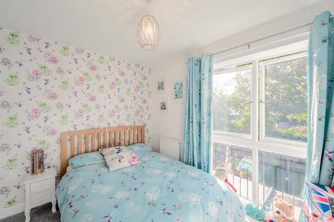 9 Stanham Close, Wombourne, Wolverhampton, WV5 9JL