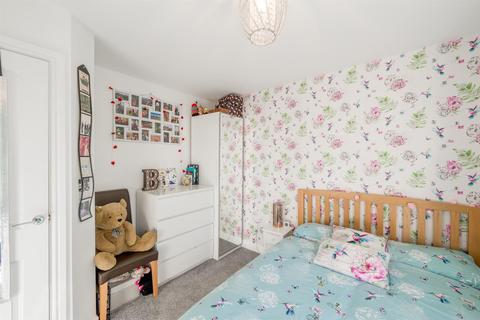 9 Stanham Close, Wombourne, Wolverhampton, WV5 9JL