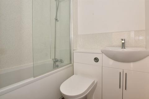 17 Rye Walk, Herne Bay, CT6 7XD