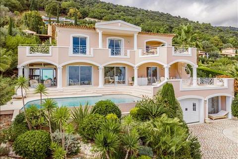 4 bedroom villa, Tourrettes-sur-Loup, Alpes Maritimes, Provence Alpes Cote d'Azur, France