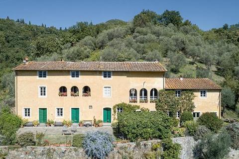 7 bedroom farm house - Lucca, Tuscany