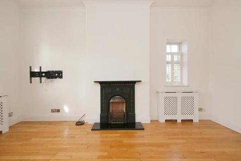 63 Acacia Way, Sidcup, DA15 8WW