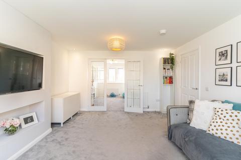 11 Bonaille Drive, Bilston, Roslin, EH25 9AJ