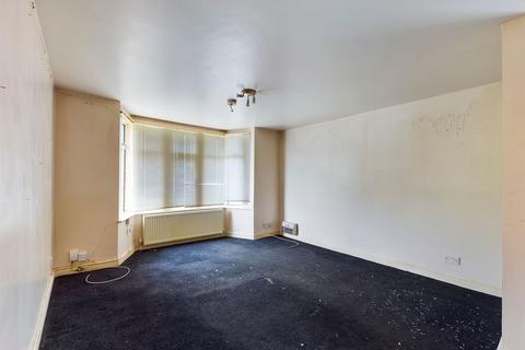 2 bedroom flat for sale - Squires Gate Lane, Blackpool, FY4