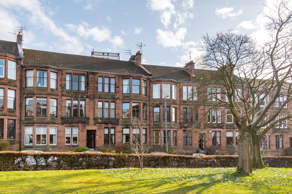Marlborough Avenue, Flat 2/1, Broomhill, Glasgow, G11 7BH 2 bed flat