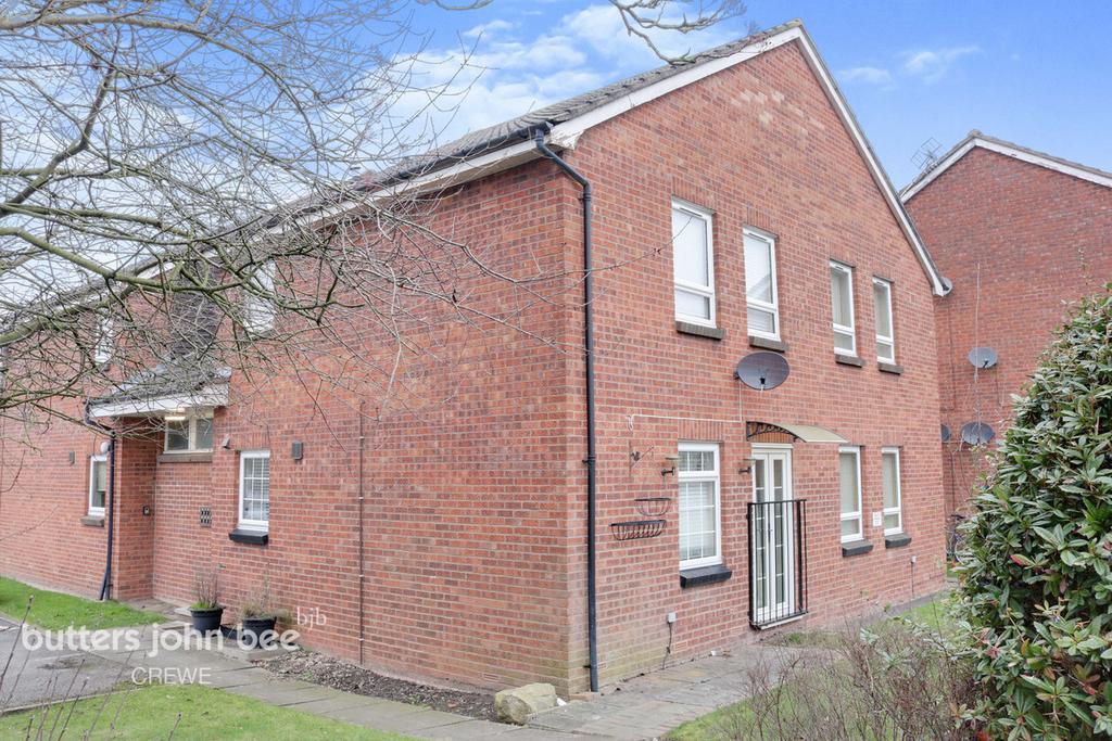 Cromer Drive, Crewe 1 bed apartment £50,000