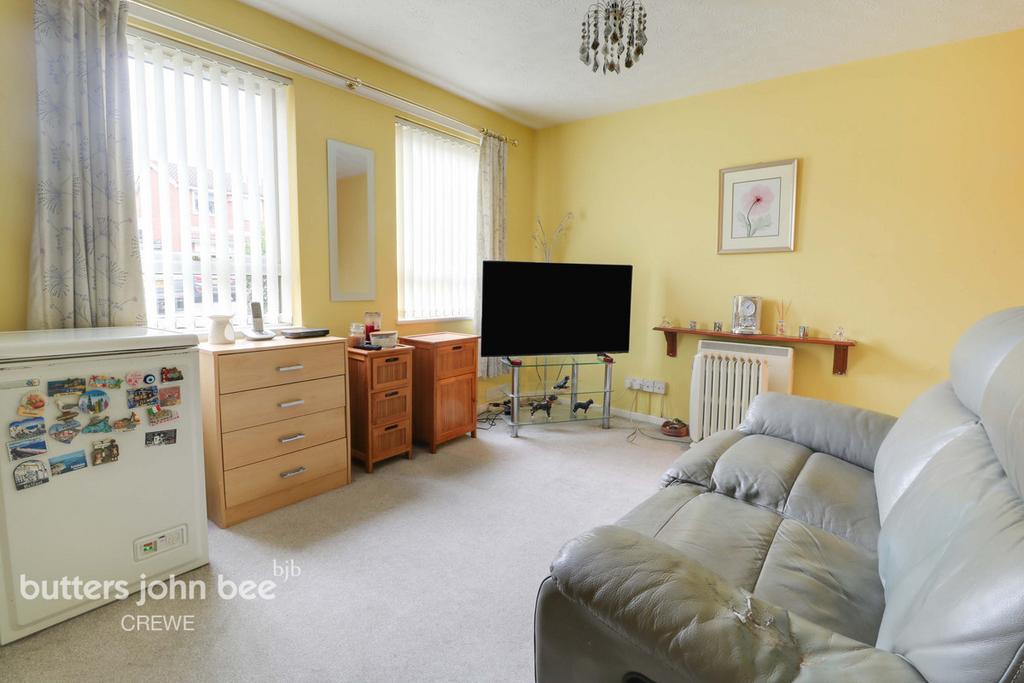 Cromer Drive, Crewe 1 bed apartment £50,000