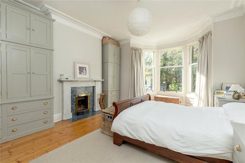 162 Newhaven Road, Edinburgh, EH6 4QB