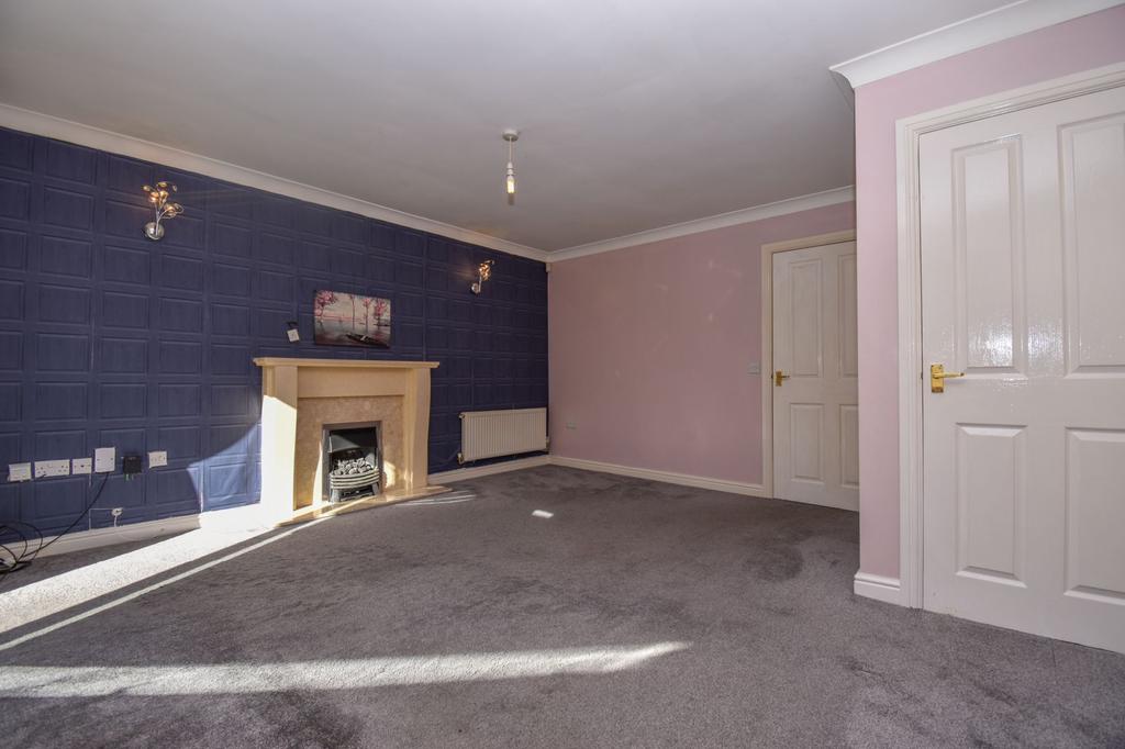 Wainwright Avenue, Hamilton, Leicester 5 bed semidetached house £325,000