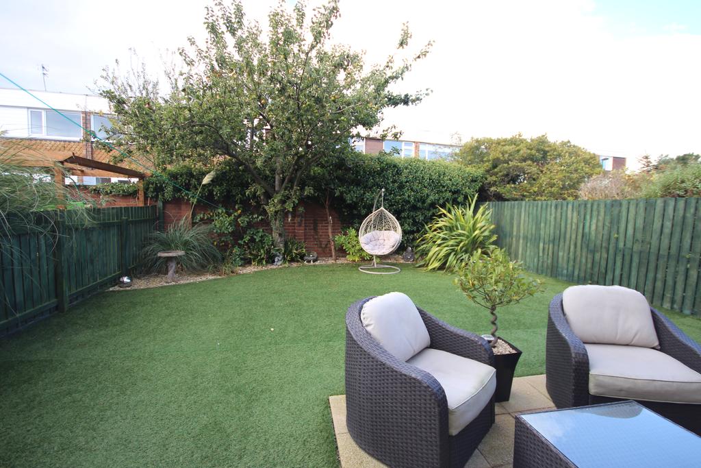 St Lucia Close, Whitley Lodge... 4 bed terraced house £399,950