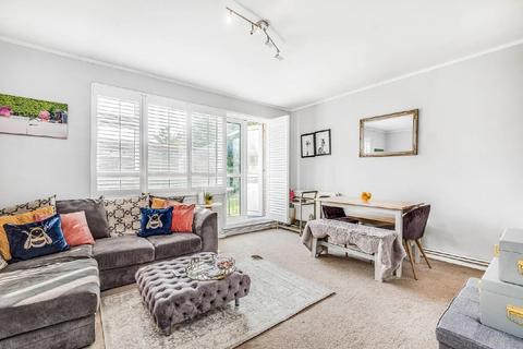 62 Weydown Close, London, SW19 6JQ